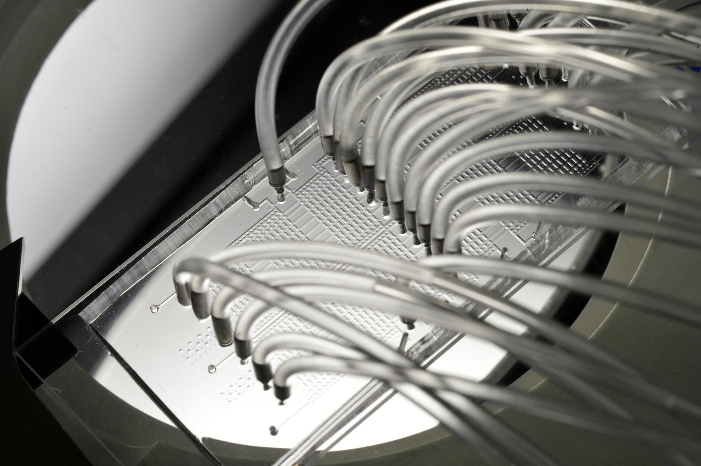 Open-source, community-driven microfluidics with Metafluidics — MIT ...
