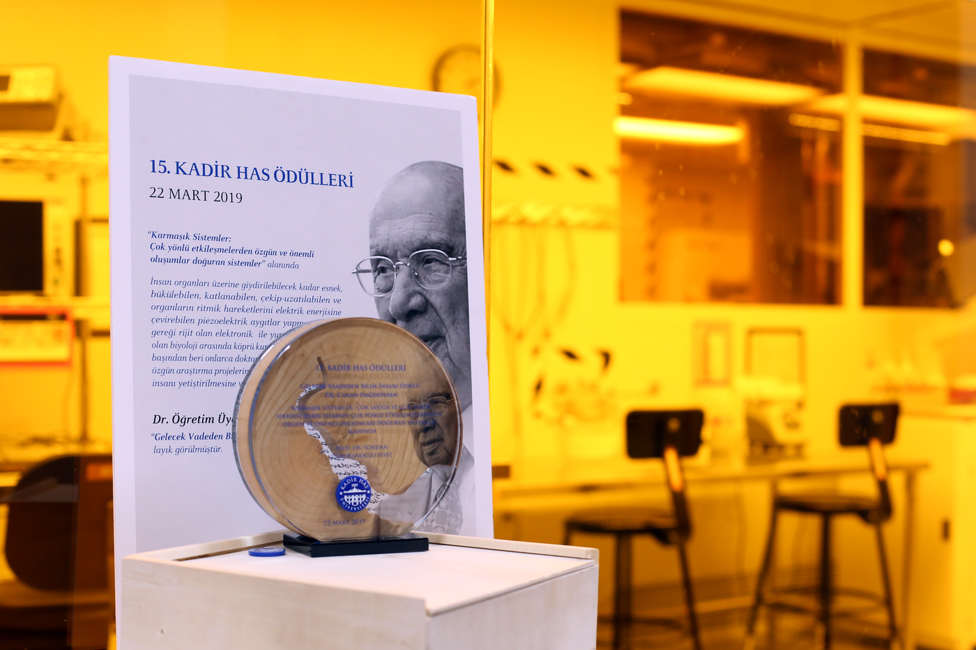 Canan Dagdeviren receives 2019 Kadir Has 